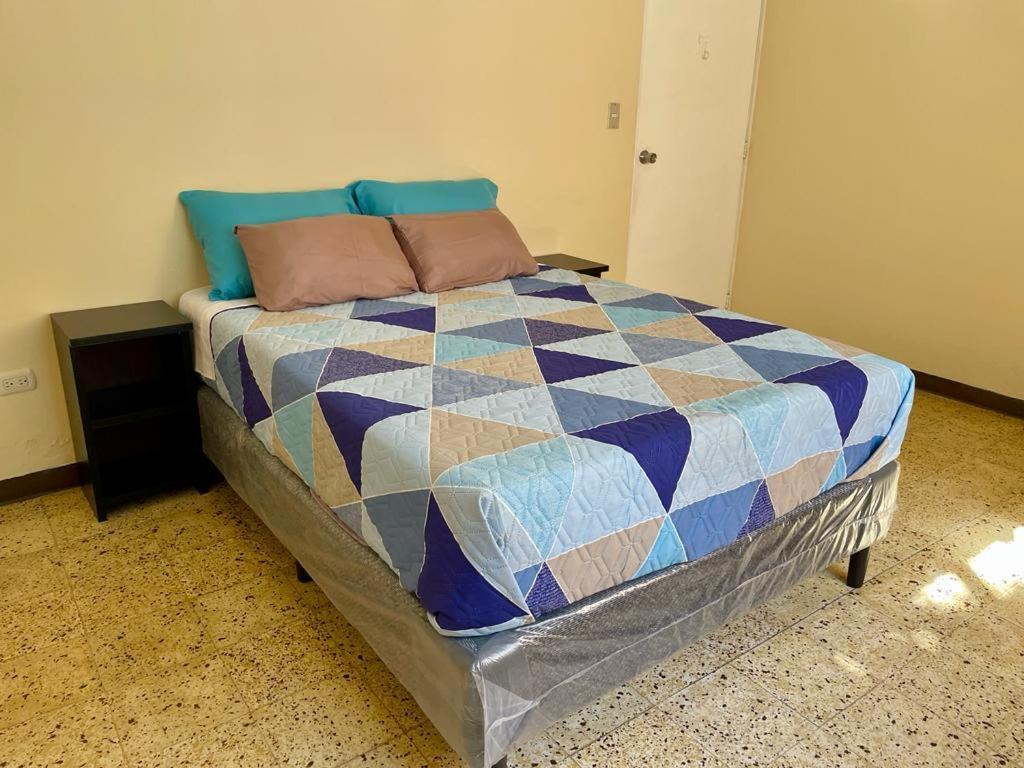 Bed and Breakfast Casa Quetzal Guatemala-Stadt Zimmer foto